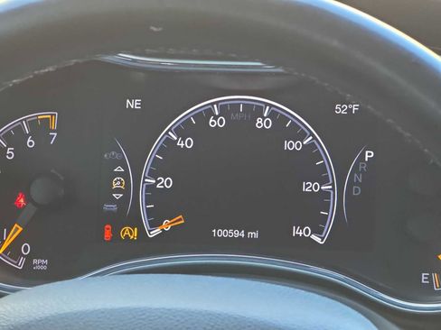 Used 2018 Jeep Grand Cherokee Laredo image 22