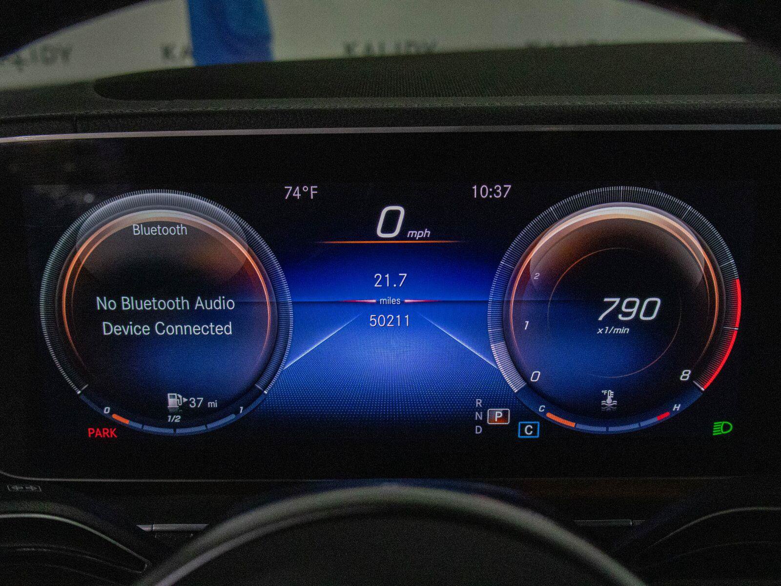 Used 2022 Mercedes-Benz GLE 350 4MATIC w/ Premium Package image 16