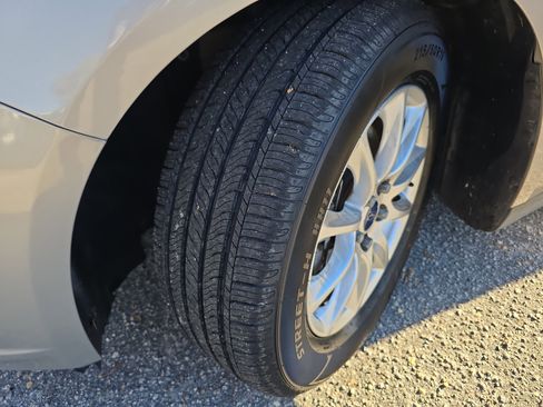 Used 2015 Ford Fusion S image 32