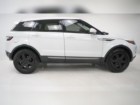 Used 2014 Land Rover Range Rover Evoque Pure Plus image 9