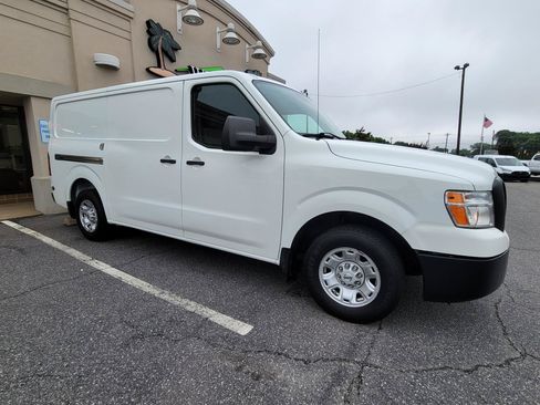 Used 2020 Nissan NV 2500 SV w/ Navigation Package RWD image 2
