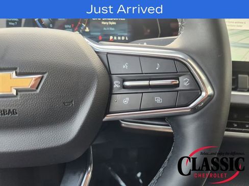 Used 2025 Chevrolet Equinox LT FWD image 37
