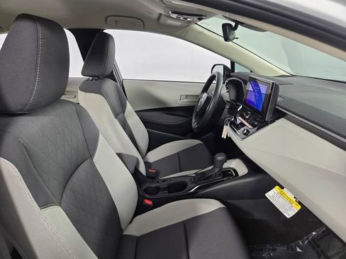 Used 2026 Toyota Corolla LE FWD image 15