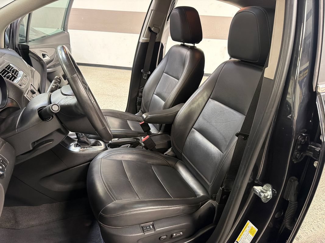 Used 2016 Buick Encore Leather FWD image 27