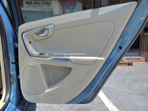 Used 2014 Volvo S60 T5 image 36