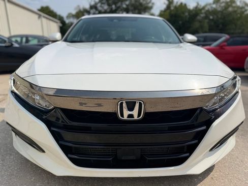 Used 2018 Honda Accord Sport image 8