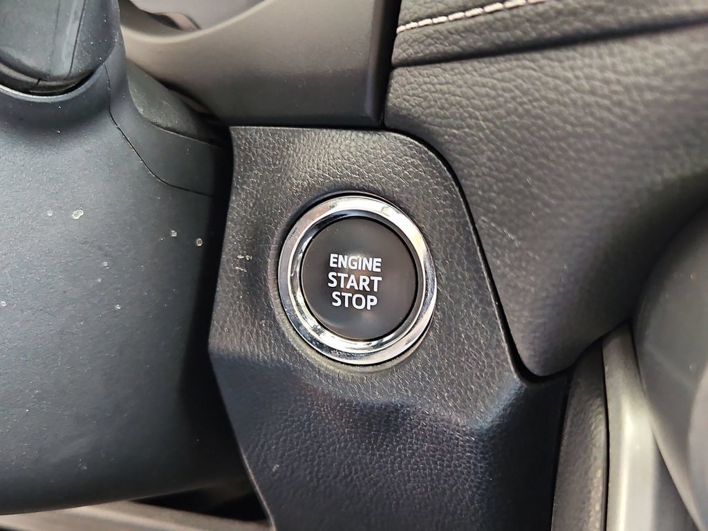 Used 2023 Toyota RAV4 XLE FWD image 17