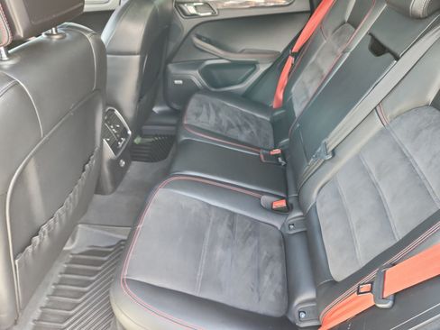 Used 2018 Porsche Macan GTS AWD/4WD image 17