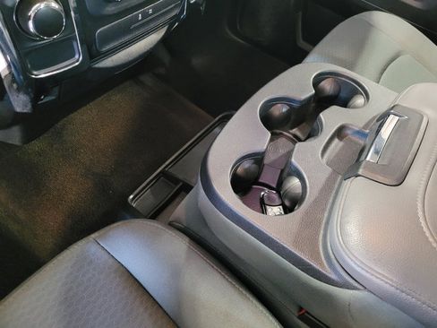 Used 2017 RAM 1500 Express image 26