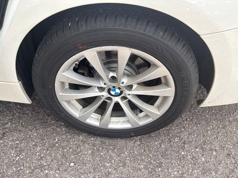 Used 2018 BMW 320i xDrive Sedan w/ Convenience Package AWD/4WD image 6