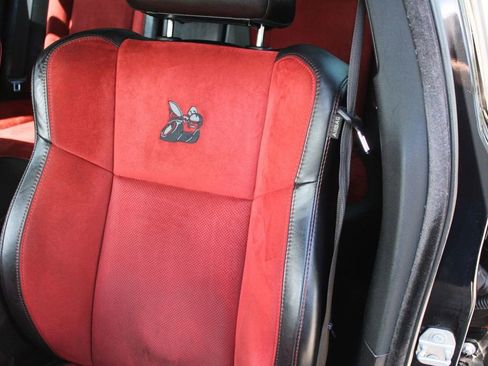 Used 2019 Dodge Charger Scat Pack w/ Dynamics Package RWD image 17