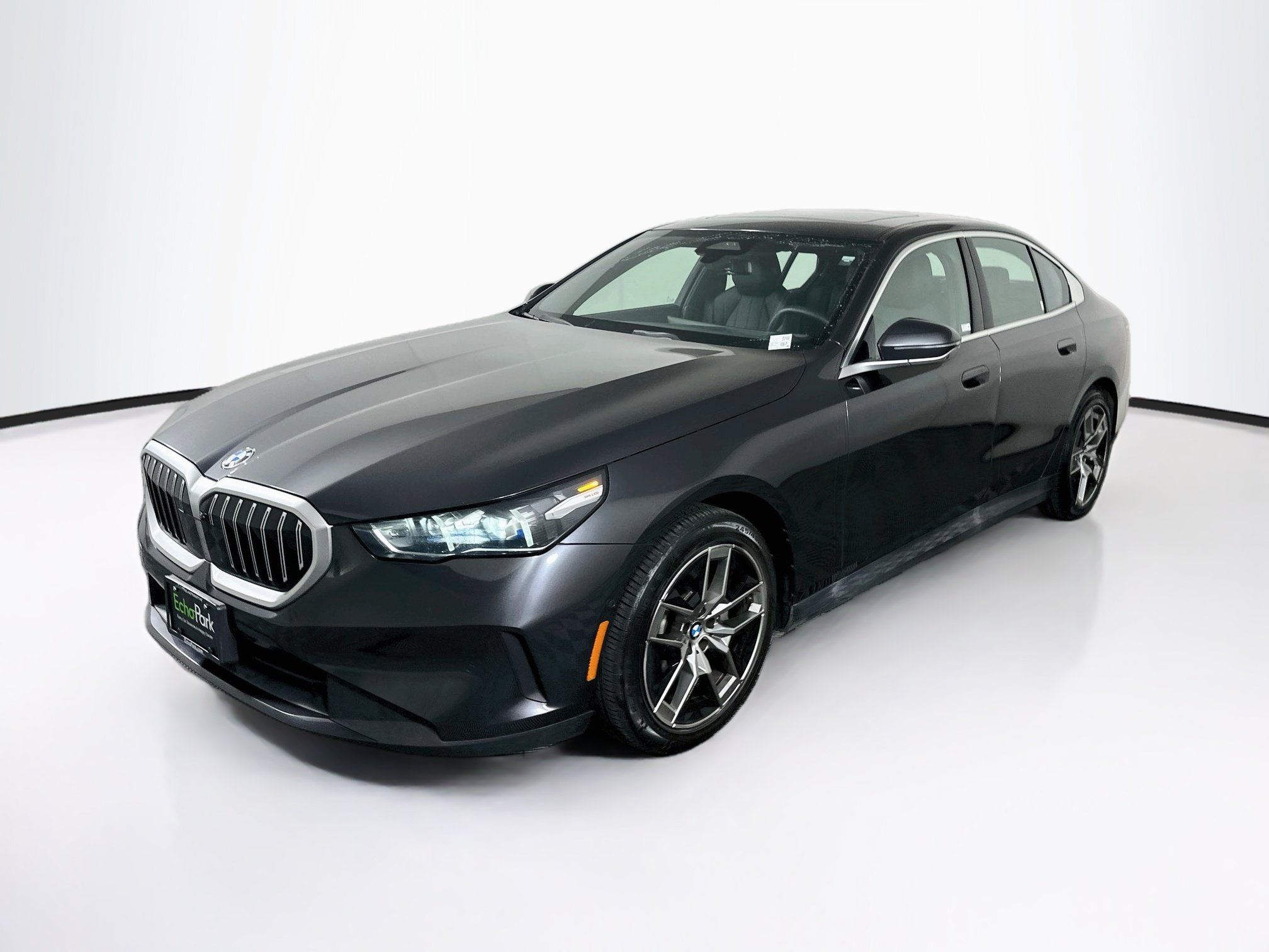 Used 2026 BMW 530i RWD image 3