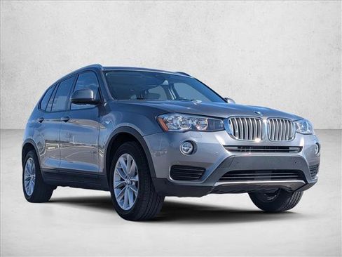 Used 2017 BMW X3 sDrive28i image 3