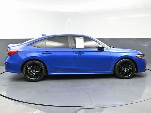 Used 2024 Honda Civic Sport image 8