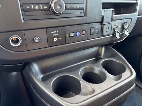 Used 2022 GMC Savana 3500 w/ Power Convenience Package image 19
