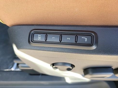 New 2025 Volkswagen ID. Buzz Pro S image 17