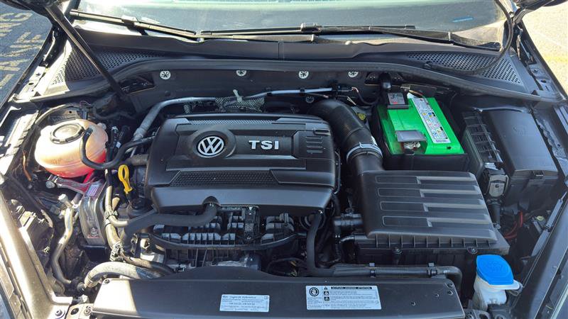 Used 2018 Volkswagen Golf SportWagen FWD image 7