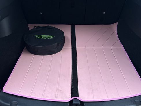 Used 2022 Tesla Model Y Performance image 13