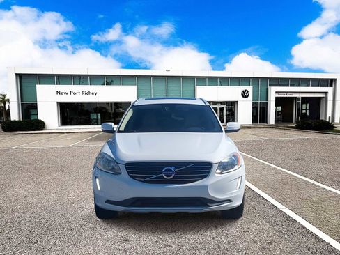 Used 2015 Volvo XC60 T5 Premier w/ Protection Package image 3