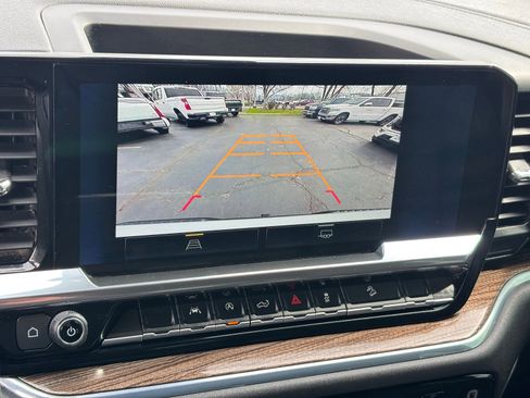 Used 2024 Chevrolet Silverado 1500 LT Trail Boss w/ Protection Package image 9