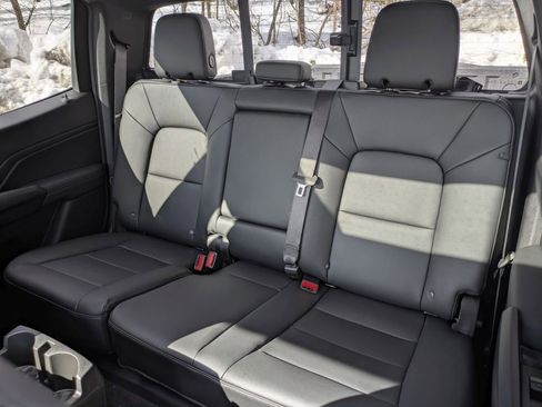 New 2026 GMC Canyon Elevation w/ Convenience Package image 30