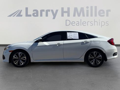 Used 2016 Honda Civic EX-T image 2