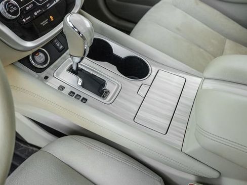 Used 2017 Nissan Murano SV w/ Premium Plus Package image 11