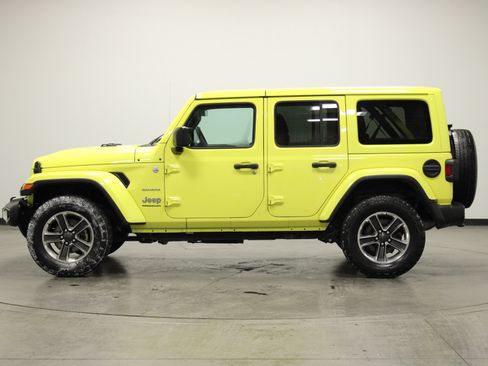 Used 2023 Jeep Wrangler Sahara image 5