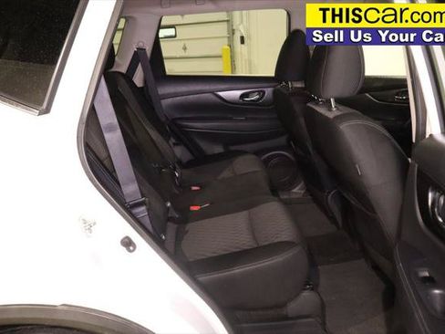 Used 2017 Nissan Rogue SV FWD image 24