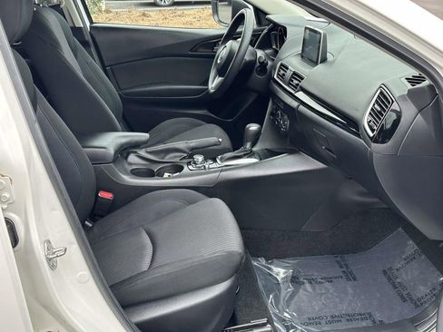 Used 2016 MAZDA MAZDA3 i Sport w/ Preferred Equipment Package image 6