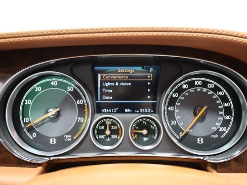 Used 2014 Bentley Flying Spur W12 AWD/4WD image 34