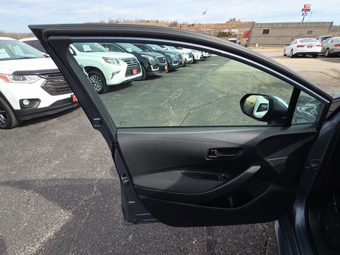 Used 2024 Toyota Corolla LE image 12