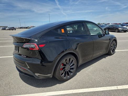 Used 2022 Tesla Model Y Performance AWD/4WD image 3