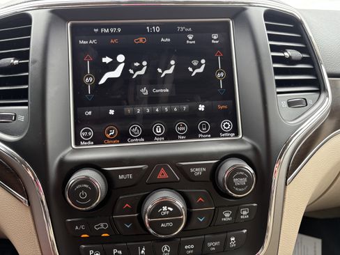 Used 2018 Jeep Grand Cherokee Limited RWD image 10