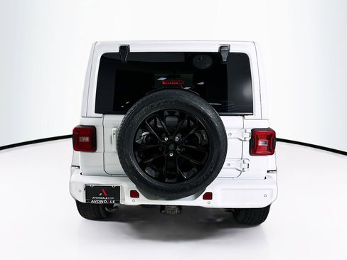 Used 2023 Jeep Wrangler Unlimited Sahara AWD/4WD image 7