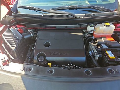 Used 2024 Buick Enclave Premium image 28