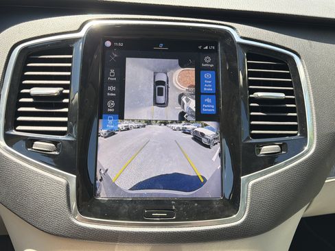Certified 2025 Volvo XC90 B5 Plus w/ Protection Package Premier AWD/4WD image 62