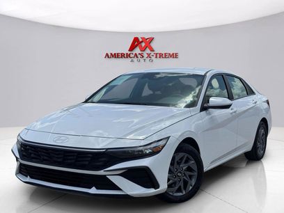 Used 2024 Hyundai Elantra Blue