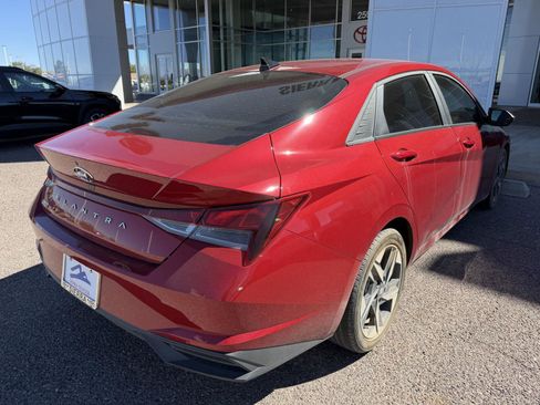 Used 2023 Hyundai Elantra SEL w/ Convenience Package image 5