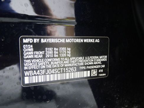 Used 2025 BMW 530i w/ M Sport Package RWD image 27