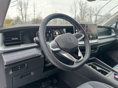 New 2026 Volkswagen Tiguan SE image 6