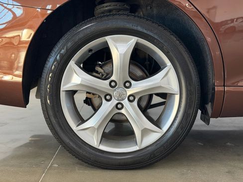 Used 2011 Toyota Venza image 9