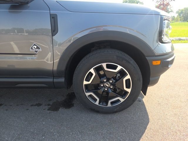 Certified 2023 Ford Bronco Sport Outer Banks w/ Tech Package AWD/4WD image 4