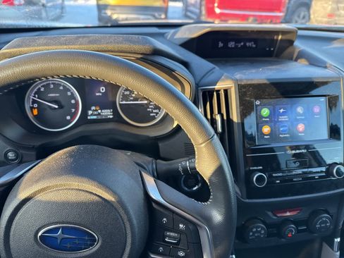 Used 2024 Subaru Forester Premium image 18