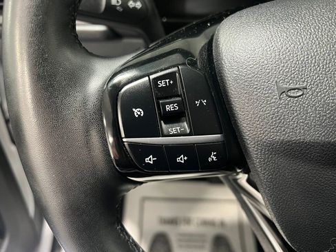 Used 2023 Ford Escape Active image 11