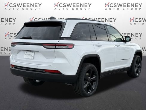 New 2025 Jeep Grand Cherokee Altitude image 5