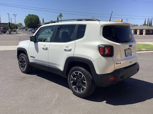 Used 2023 Jeep Renegade Latitude image 20