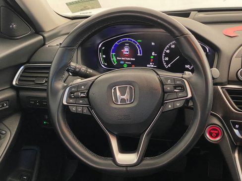 Used 2022 Honda Accord Touring image 16