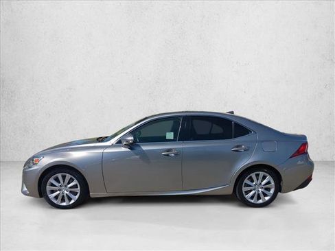 Used 2016 Lexus IS 200t image 9