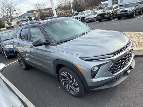 Used 2026 Chevrolet TrailBlazer RS w/ Convenience Package image 3